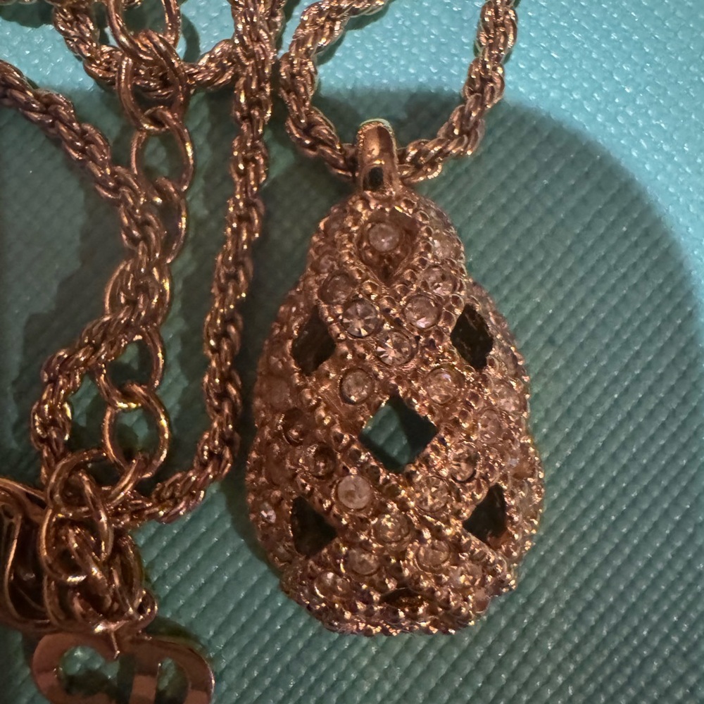 Elegant Christian Dior Necklace